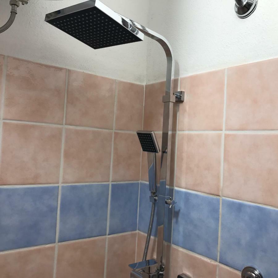 Boutique Oriente Express Hotel Каляри Екстериор снимка
