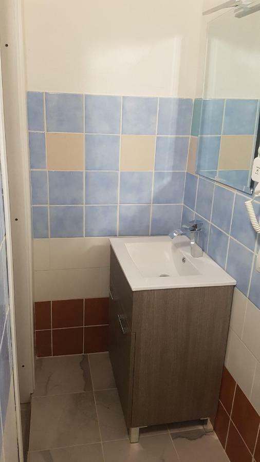 Boutique Oriente Express Hotel Каляри Екстериор снимка