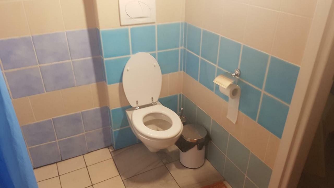 Boutique Oriente Express Hotel Каляри Екстериор снимка